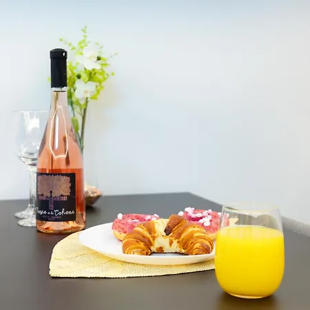 White Titanic 322 Apartmanhotel Năvodari