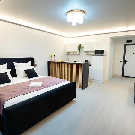 White Titanic 322 3*