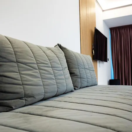 White Titanic 322 Apartahotel Năvodari
