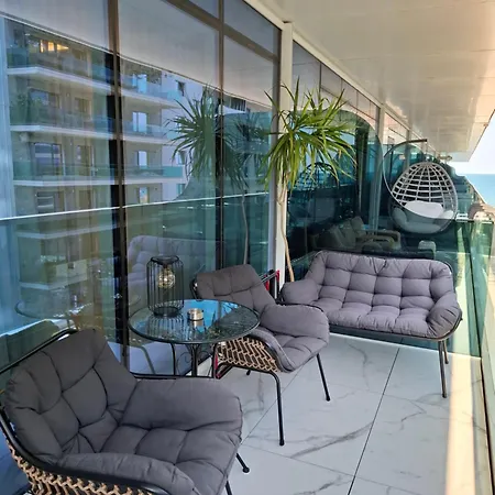 White Titanic 322 Apartmanhotel